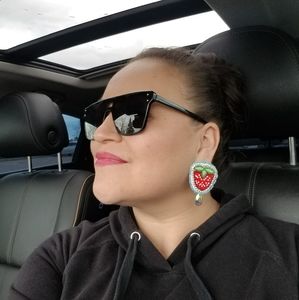 Meet your Posher, Charmaine